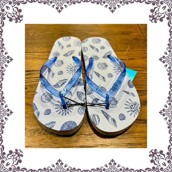 Women's flip flops sandals shoes - sea shells - white and blue - NEW - 7/8 - Picture 1 of 9